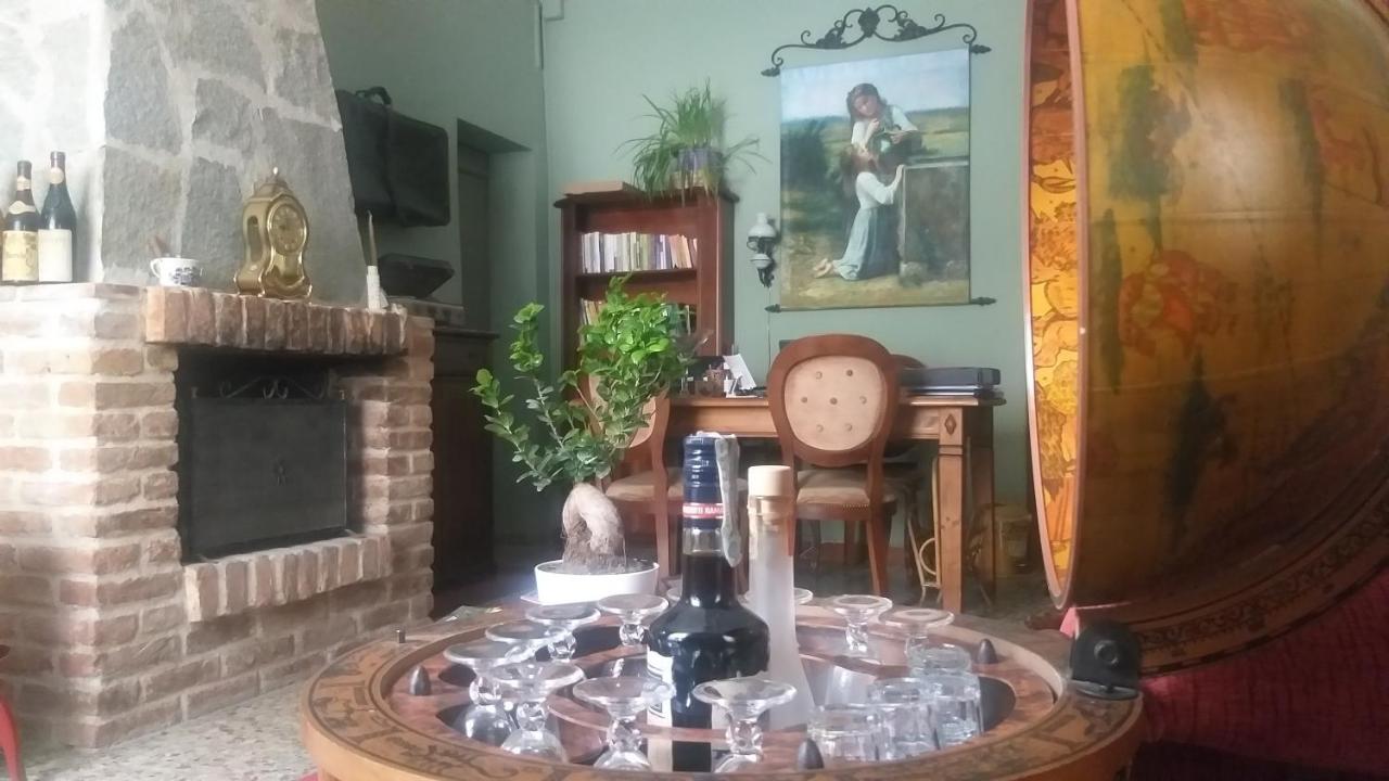 Mosci'S Bed & Beer Bed & Breakfast San Damiano d'Asti Exterior photo